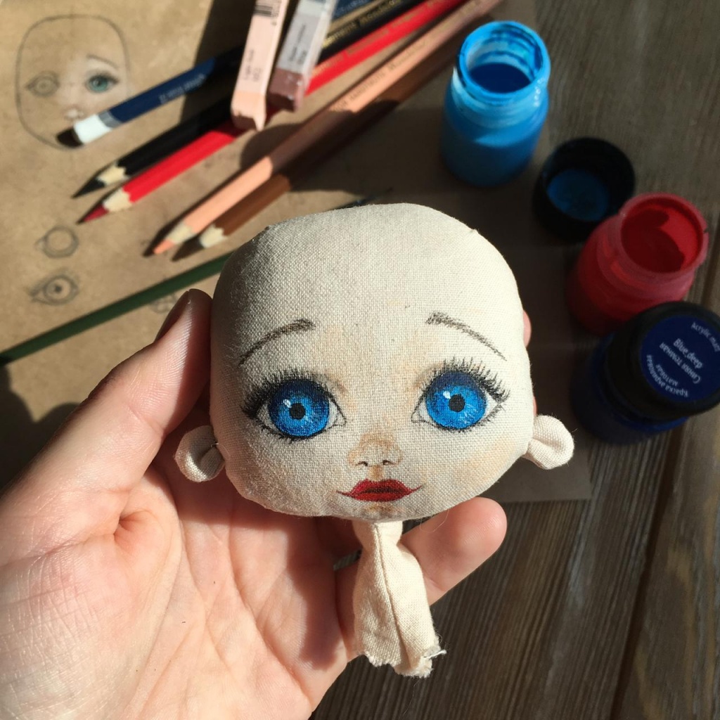 Рисуем кукле лицо
