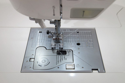 Juki HZL-UX8 Kirei 020